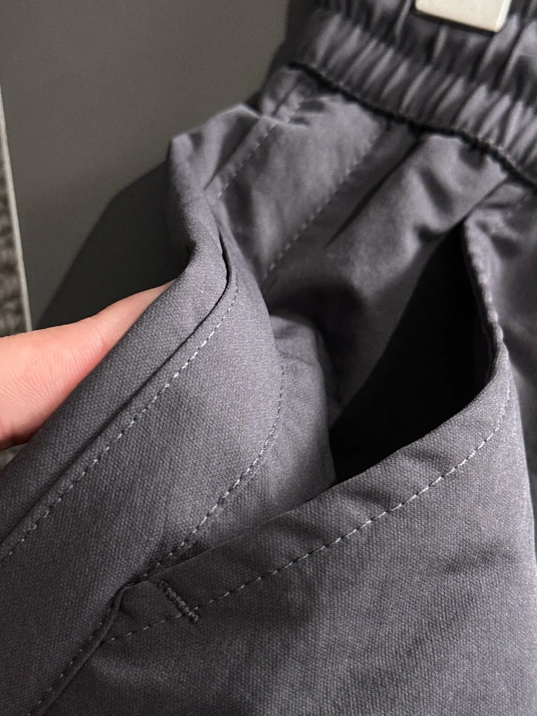 🅿️390 next day shipping Stone Island 2025 spring and summer new elastic band casual pants, thin counter custom fabrics, high breathability and comfort, impeccable details, brand element design concept, reflecting high quality. It feels delicate and soft! It presents a casual cut and the upper body shape is great! Size: M-4XL